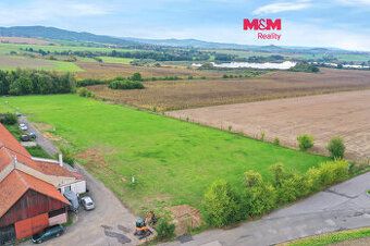 We offer for sale a flat land measuring 910 sqm2 located in