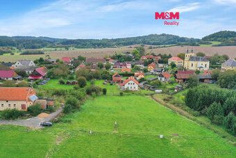 We offer for sale a flat land measuring 910 sqm2 located in