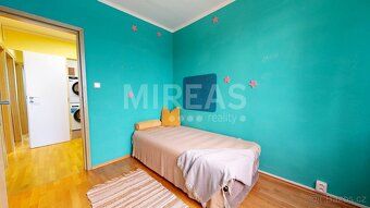We offer for sale a bright apartment 3+1 with floor area 55