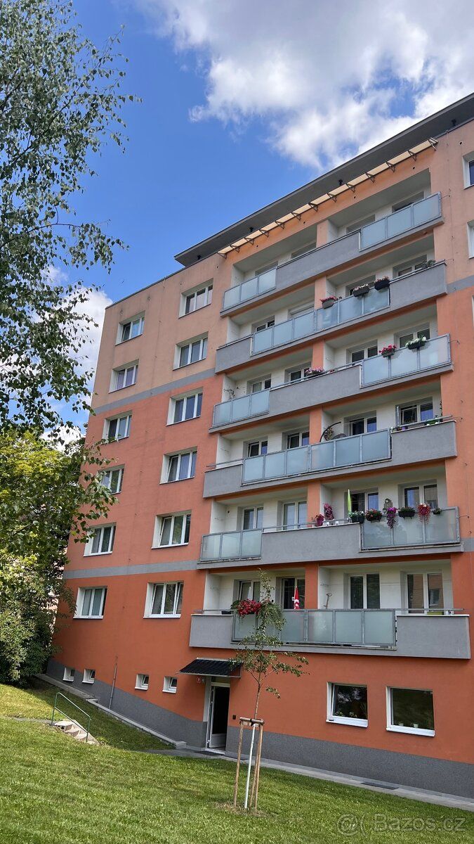 Sprzedam przestronne mieszkanie 3+1 (metraż użytkowy