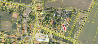We offer for sale a building plot measuring 903 m² in the
