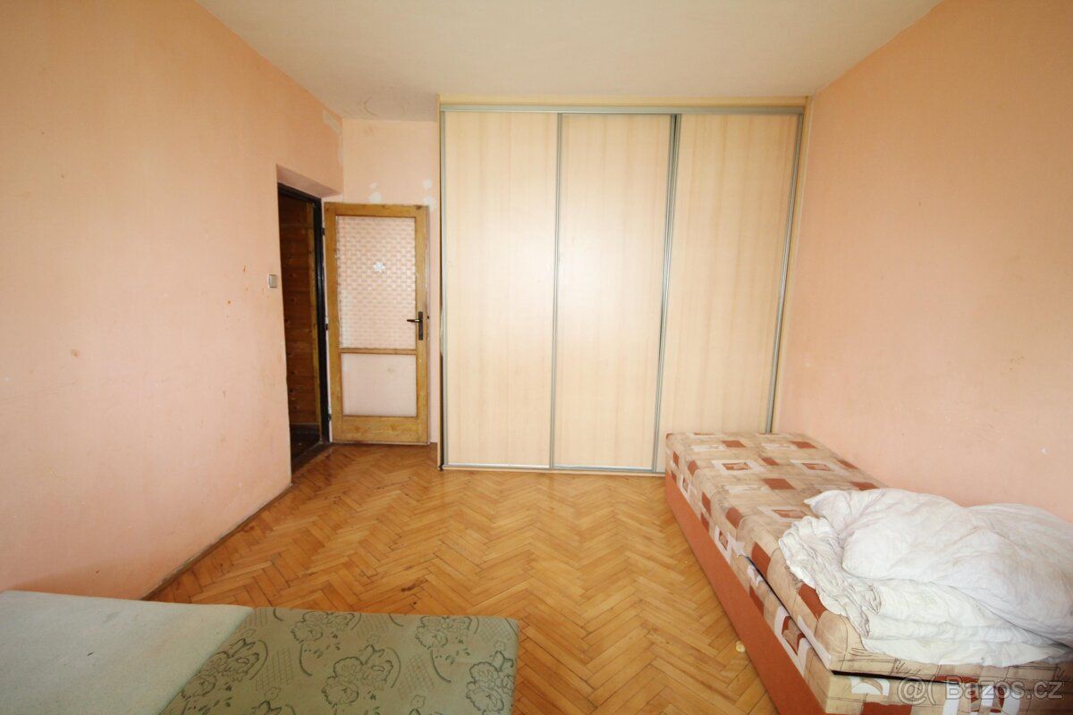Ve výhradním zastoupení nabízíme byt 2+1, o výměře 55 m2 v B