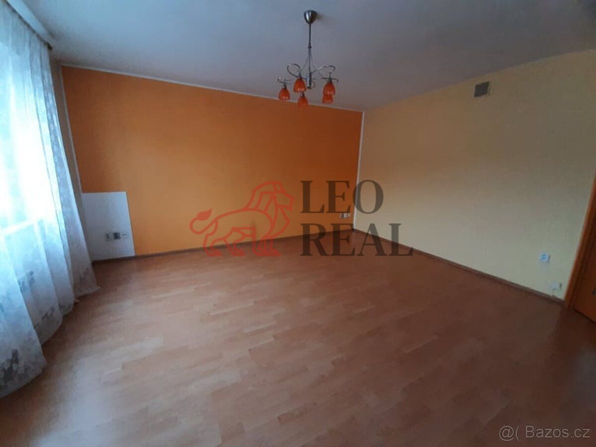 Looking for a house that you can renovate according to your