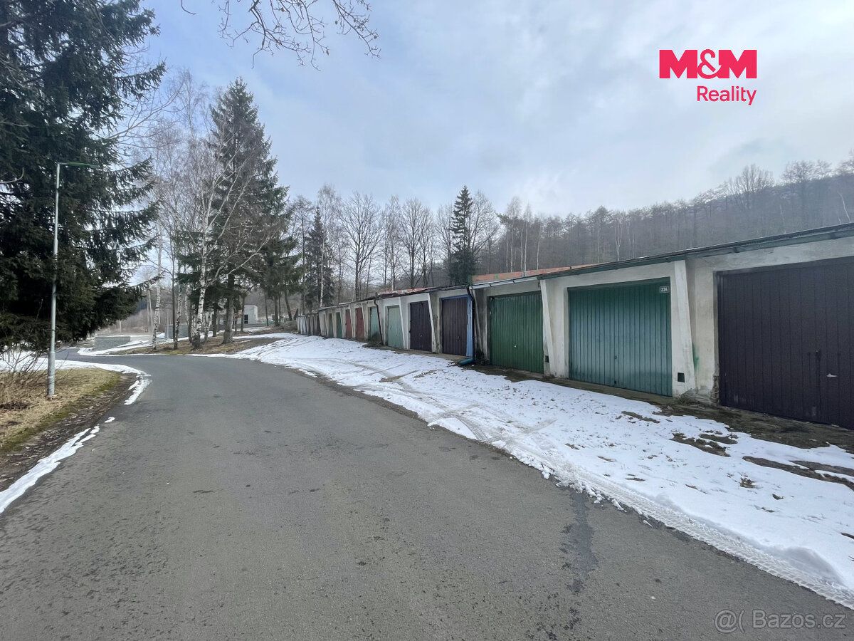 We offer two connected garages for sale with a total area