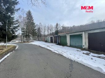 We offer two connected garages for sale with a total area