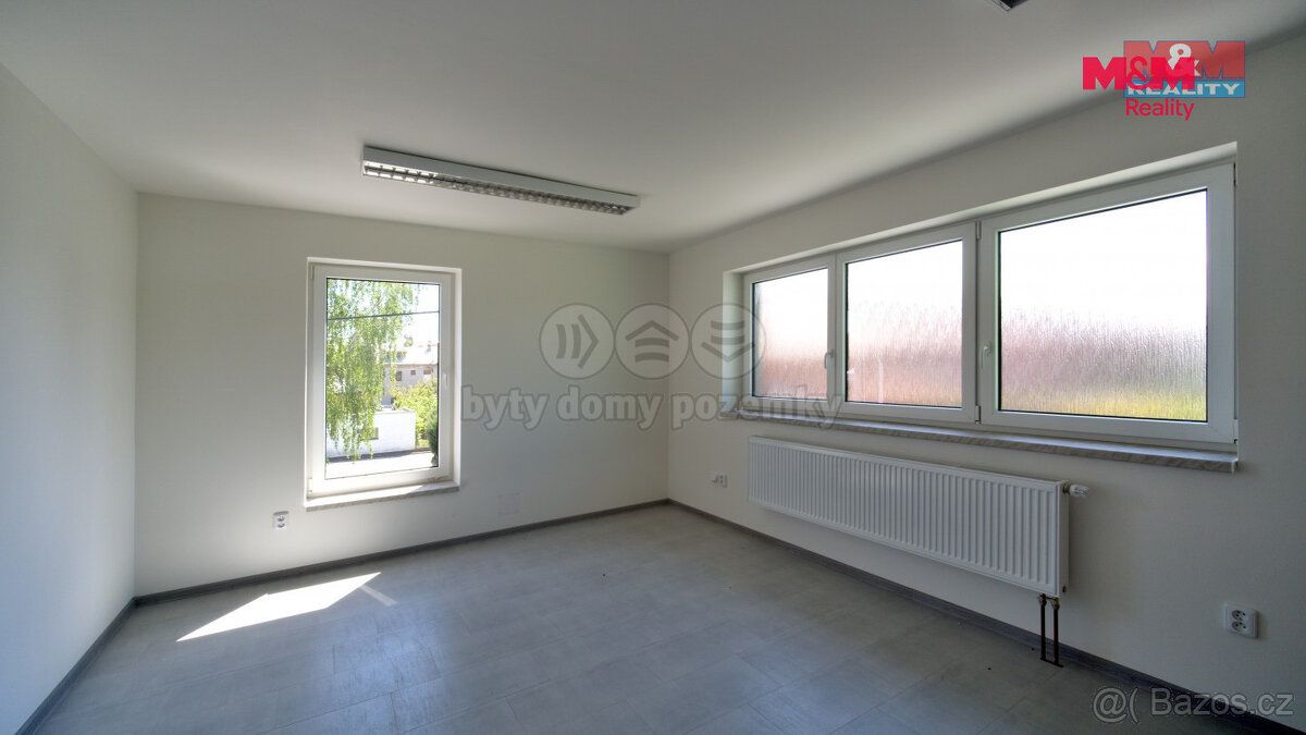 Rent new office space measuring 23 m². Located on the 1