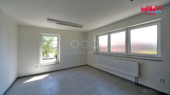 Rent new office space measuring 23 m². Located on the 1
