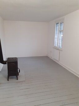 I sell a house of size 50 m² in the village of Nižbor