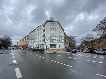 I am renting long-term an apartment 4+1, area about 80 sqm