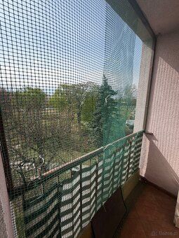 Na sprzedaż trzypokojowe mieszkanie o powierzchni 43 m², poł