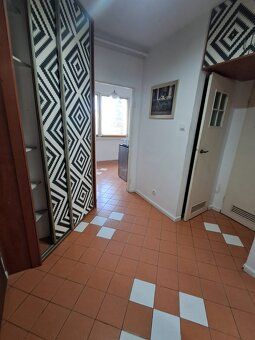 Na sprzedaż oferujemy przestronne i funkcjonalne mieszkanie 