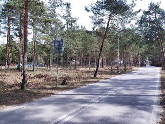 Atrakcyjną działkę budowlaną nr.81/43 notarialnie sprzedam.L