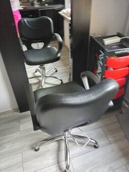 Odstąpię salon fryzjerski osiedle Powstańców Kraków.Salon wy