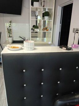 Odstąpię salon fryzjerski osiedle Powstańców Kraków.Salon wy