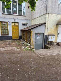 Mam do wynajecia pomieszczenie 40 m2 Jel.Gora Zabobrze