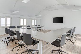 Zarezerwuj profesjonalny adres firmy w lokalizacji Regus Woj