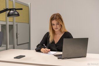 Znajdź własne biurko i zabierz się do pracy Spaces Wave Gdan