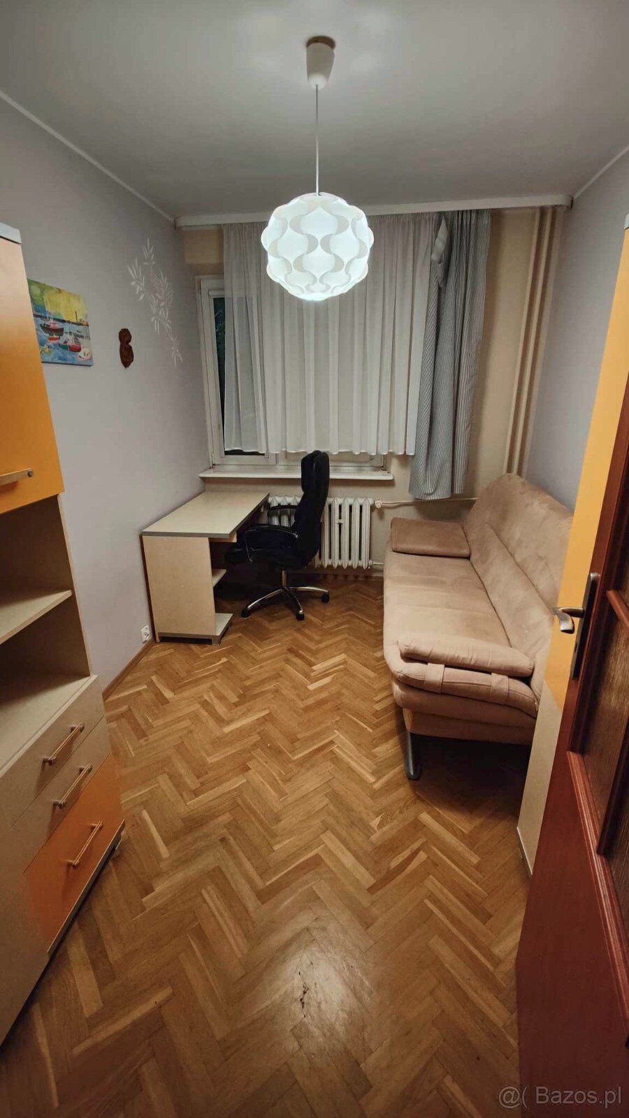 Mieszkanie znajduje się na Zaspie w budynku trzy piętrowym 6