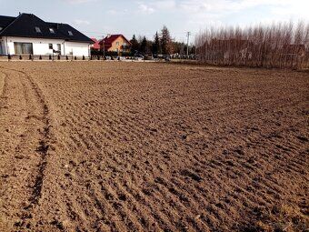 Sprzedam działkę budowlaną w miejscowości Staroźreby pow. Pł