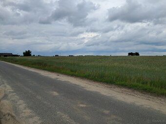 Na sprzedaż działka budowlana o powierzchni 2133m², położona