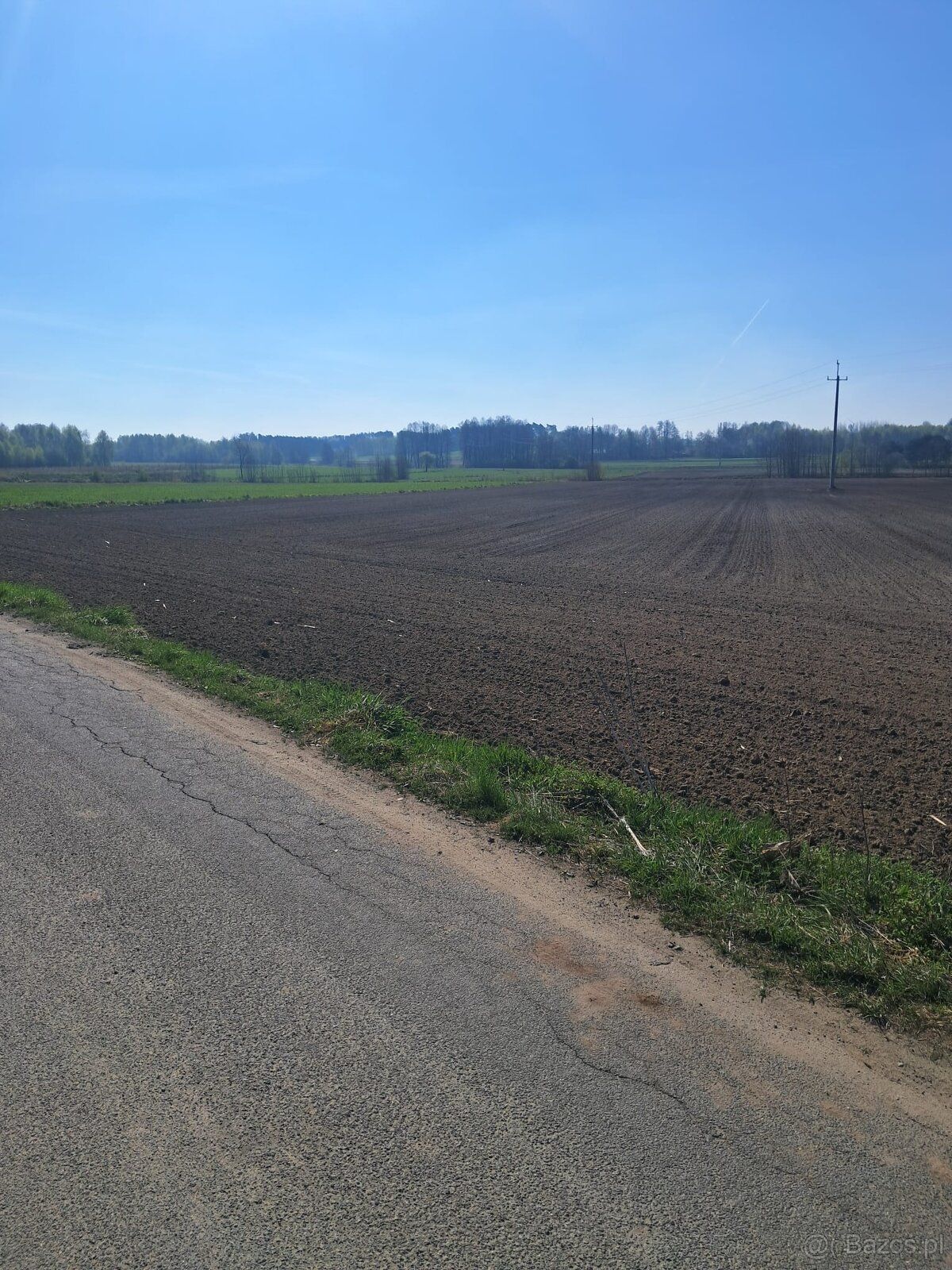 Na sprzedaż atrakcyjna działka budowlana położona w miejscow