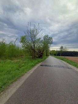Prezentujemy na sprzedaż działkę rolną o powierzchni 1769 m²