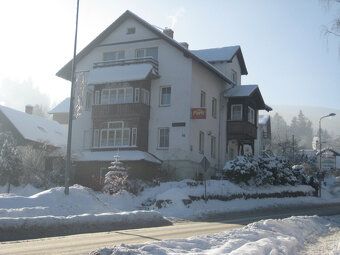 Willa Park Karpacz Centrum Konstytucji 3 Maja 61, tel. 57575