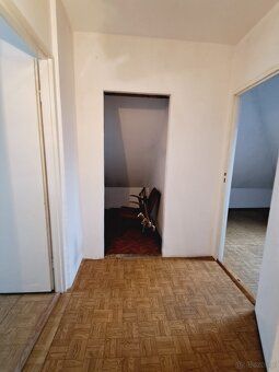 Na prodej nabízíme byt o celkové ploše 60 m², který se