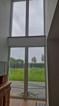 I present you the last free house in the intimate housing