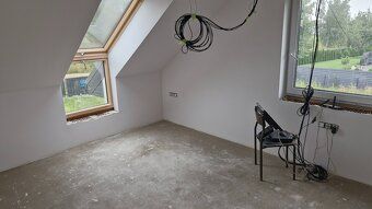 I present you the last free house in the intimate housing