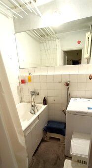 Two single bedrooms for rent for students who value