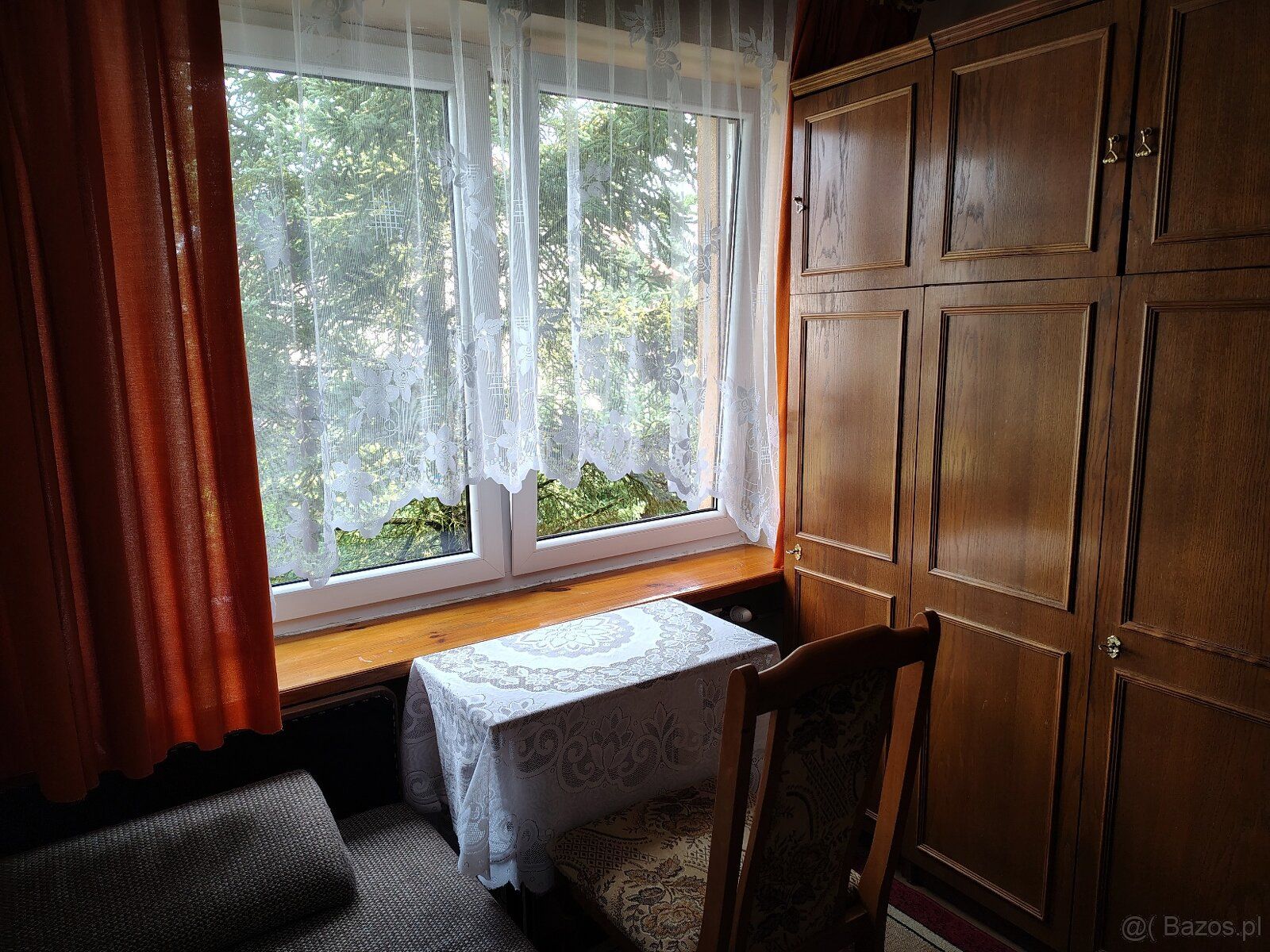 I am renting out a room in the Stara Miłosna district. The