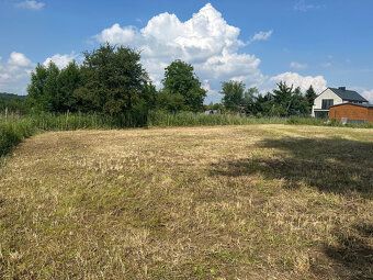Prodáme stavební pozemek 11 v ulici Skotnicka s povolením k