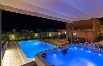 Exceptional investment opportunity in close proximity to