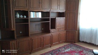 I am renting out a room with a kitchen 38 sqm2 with a large