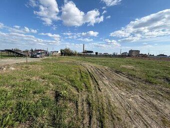 For sale a building plot with an area of 1400 m² located in