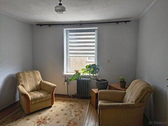 I am selling a two-storey single-family house with
