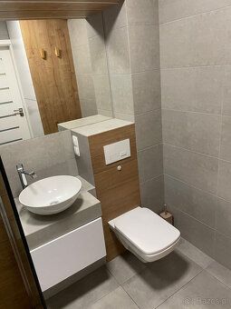 Apartment in a building built in 2017 consists of: -living