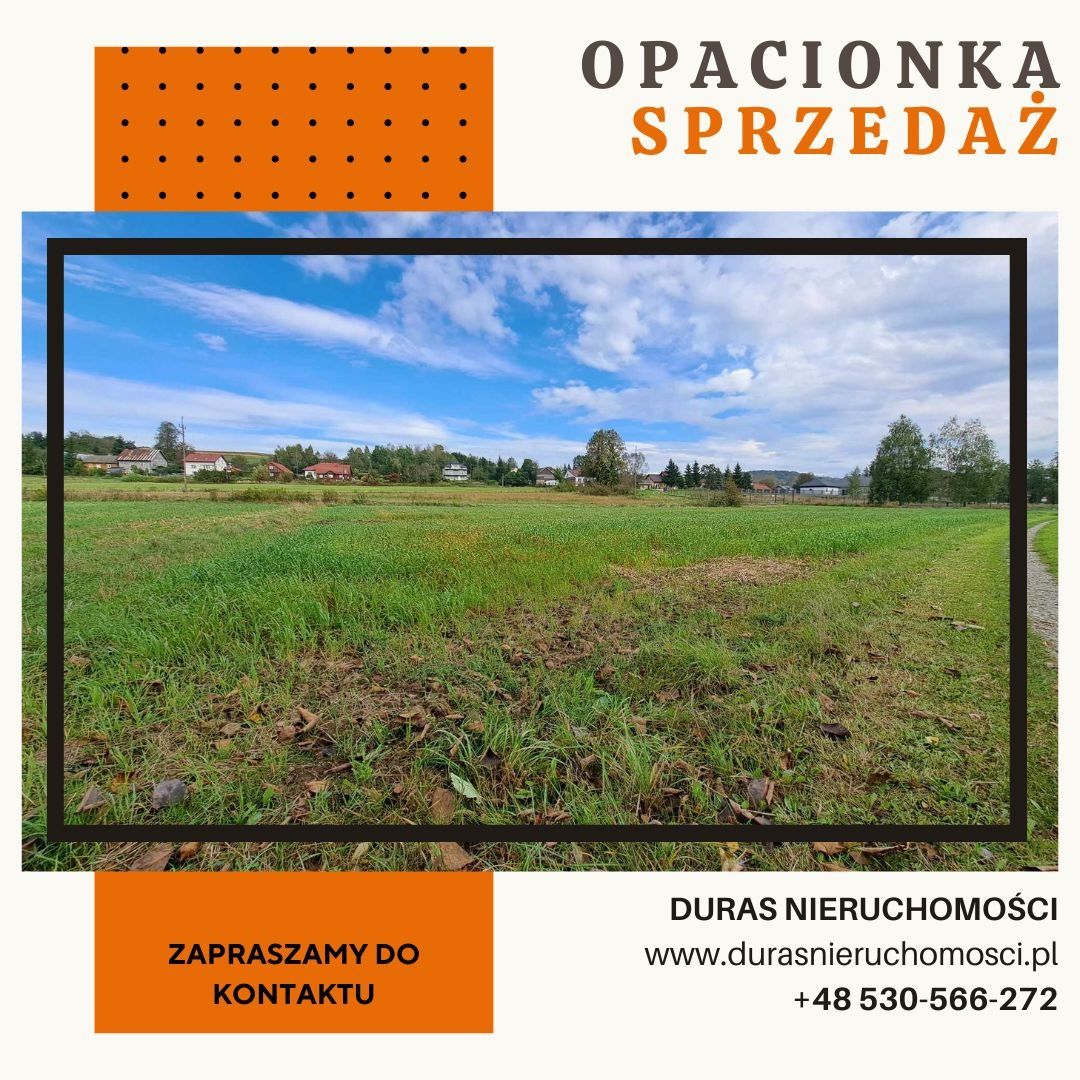 I offer for sale 2 plots of land located in the village of