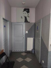For rent a medical office space of 20 sqm located on the