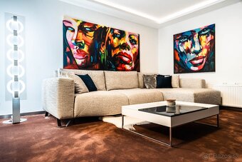 Ponúkam na predaj moderný, nadštandardne vybavený 3-izbový m