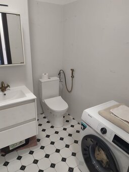 Ponúkame na predaj slnečný 2-izbový byt o výmere 54 m² v mod