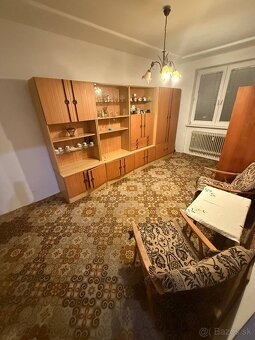 Ponúkame na prenájom priestranný 3-izbový byt nachádzajúci s