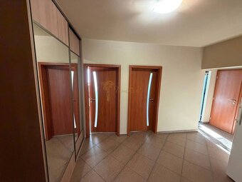 Ponúkam na predaj priestranný kompletne zrekonštruovaný 4-iz