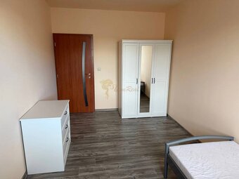 Ponúkam na predaj priestranný kompletne zrekonštruovaný 4-iz