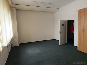 ID-500137-26BB
Ponúkame na prenájom kancelárske priestory v 