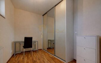 Ponúkame na predaj 5-izb. byt na ul. Krajinská, Podunajské B
