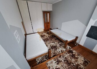 Ponúkame na predaj 3-izb. byt na ul. Haanova, BA V - Petržal