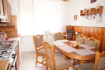 Ponúkame na predaj rodinný dom v obci Čiližská Radváň s možn