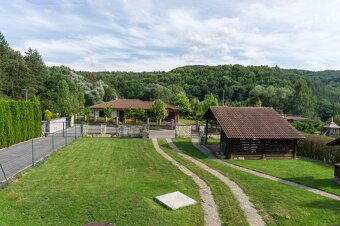 Na predaj priestranný rodinný dom s veľkým pozemkom – Ladome